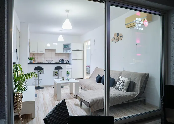 Onar Mackenzie 1 Apartman *